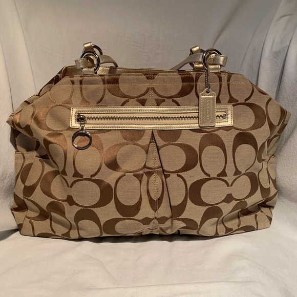 Coach Signature C Carry All Bag - Picture 2 of 7